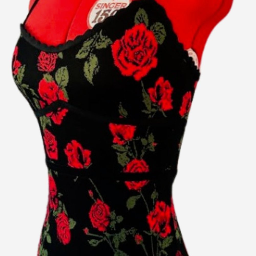 BCBGMAXAZRIA La Rosa Body-Con Dress - Picture 4 of 9